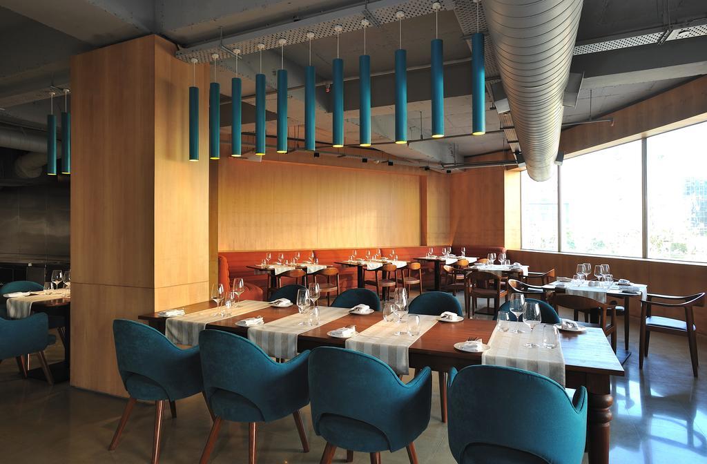 The Anya Hotel-Golf Course Road Gurgaon Buitenkant foto