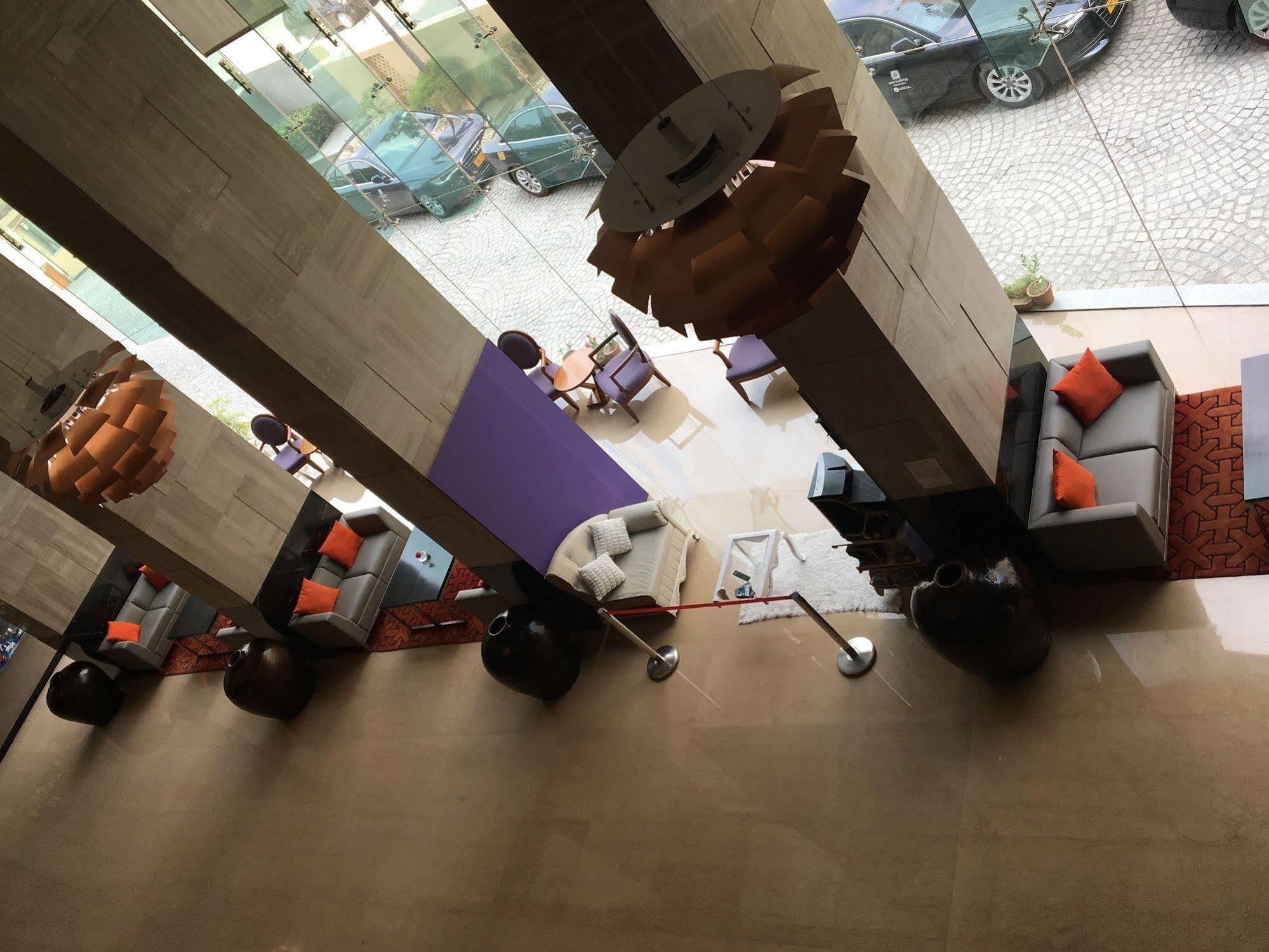 The Anya Hotel-Golf Course Road Gurgaon Buitenkant foto