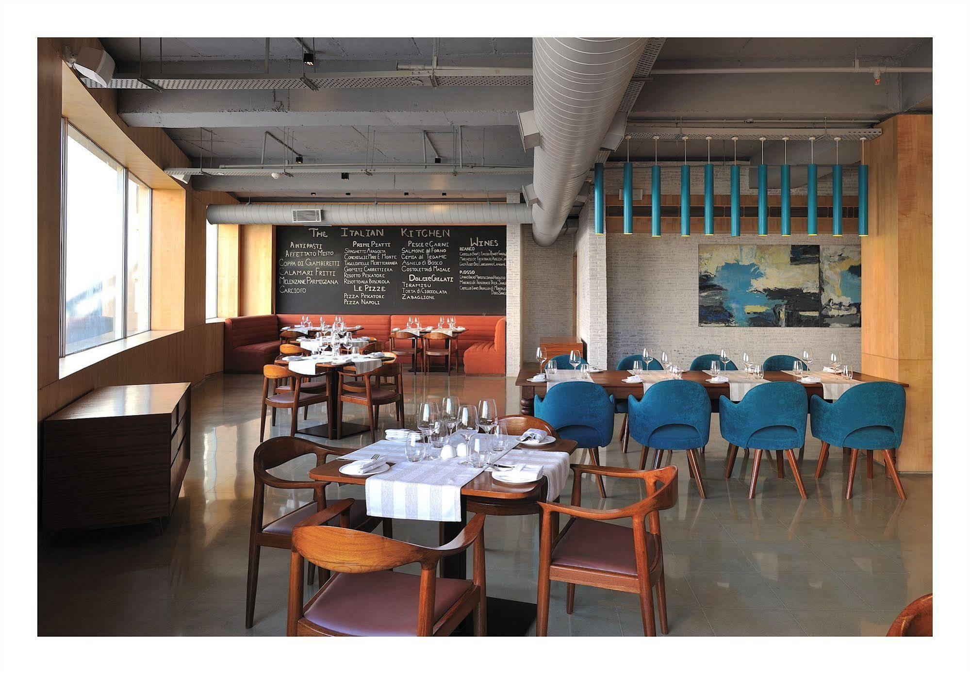 The Anya Hotel-Golf Course Road Gurgaon Buitenkant foto