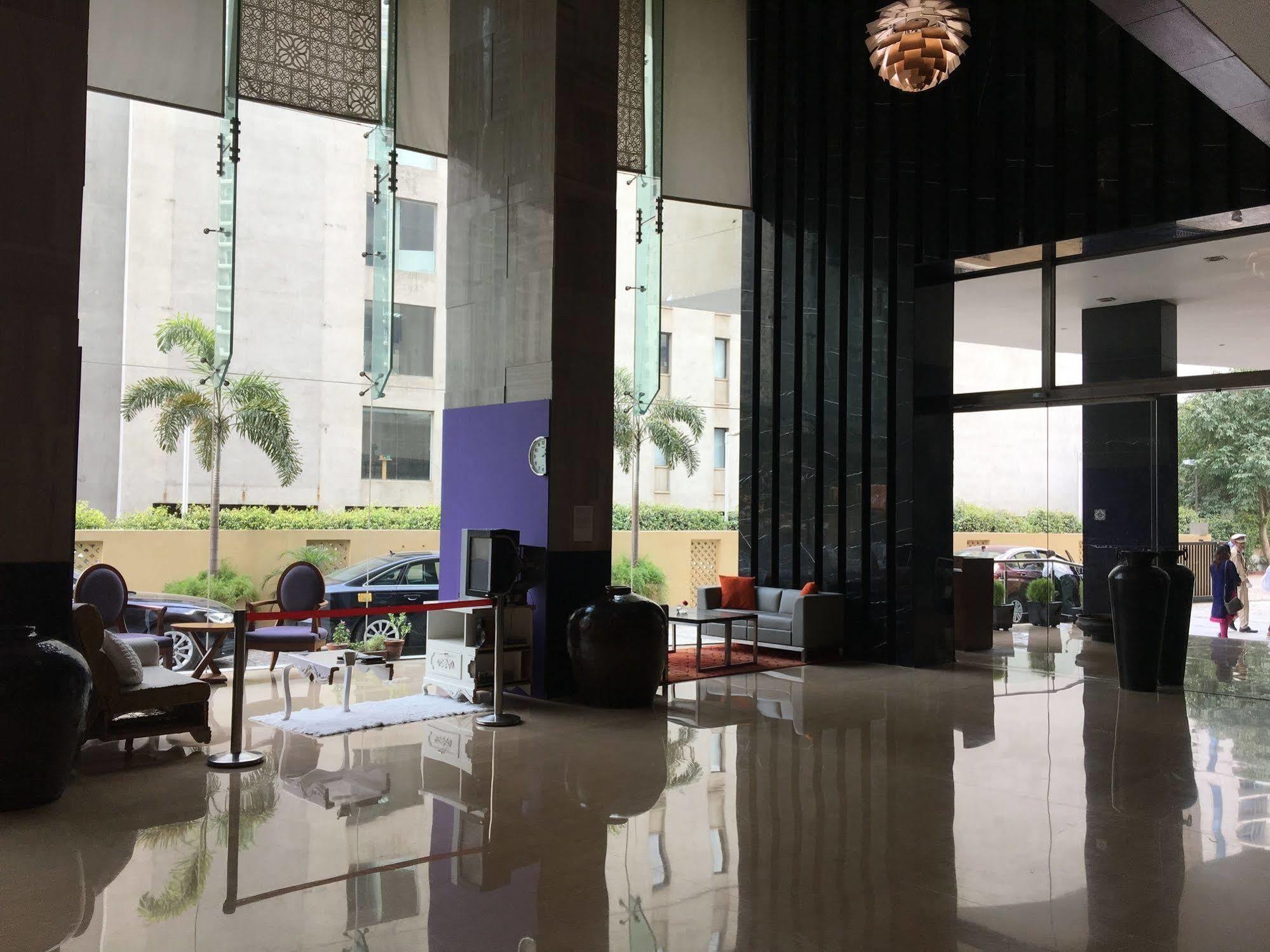 The Anya Hotel, Gurgaon Buitenkant foto