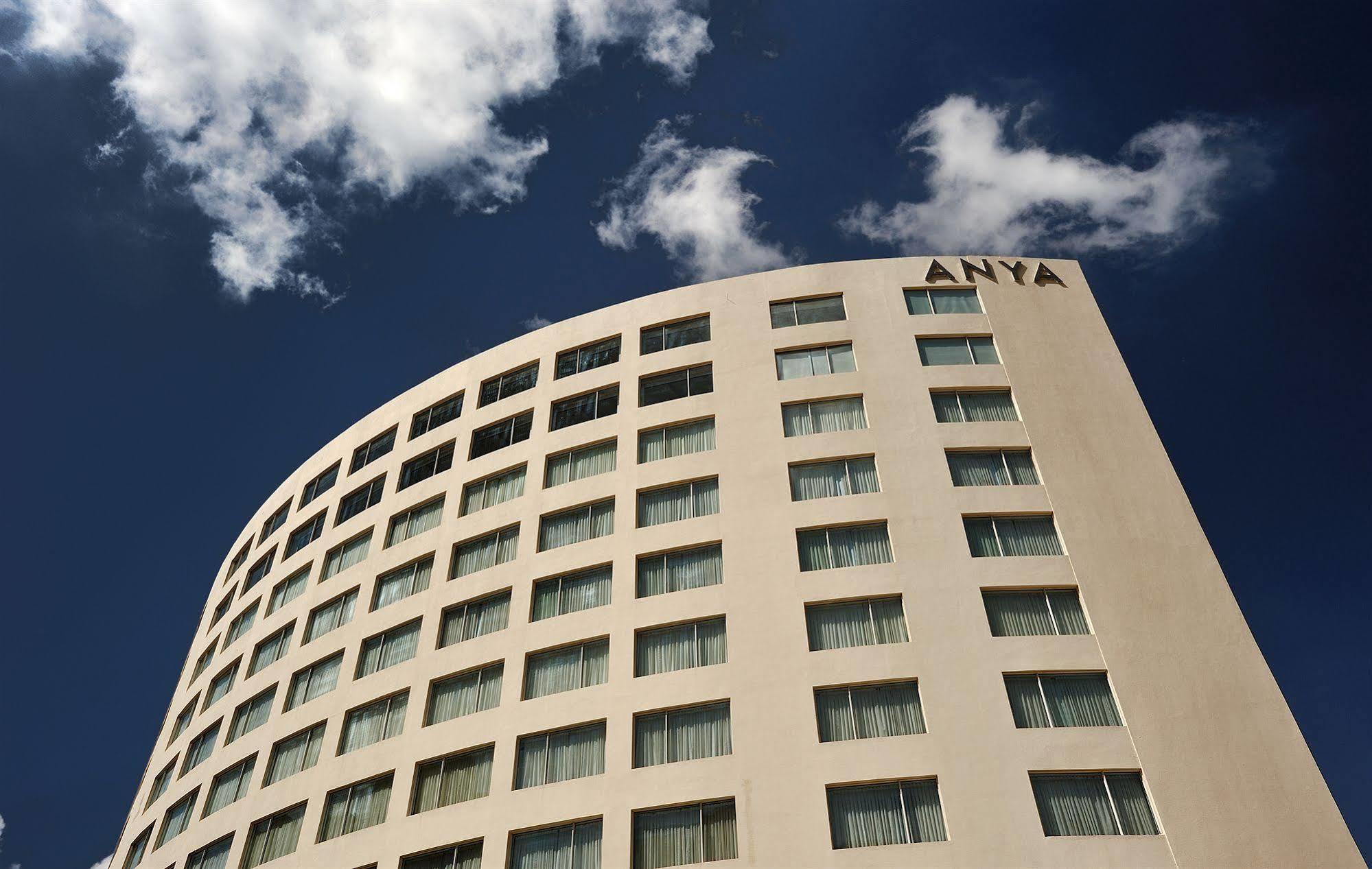 The Anya Hotel-Golf Course Road Gurgaon Buitenkant foto
